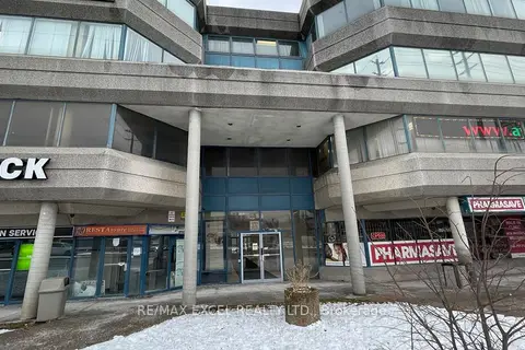 2425 Eglinton Avenue E 212