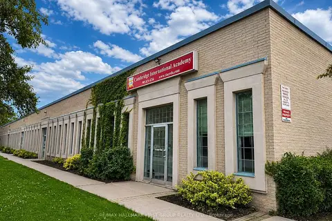126 Commercial Avenue