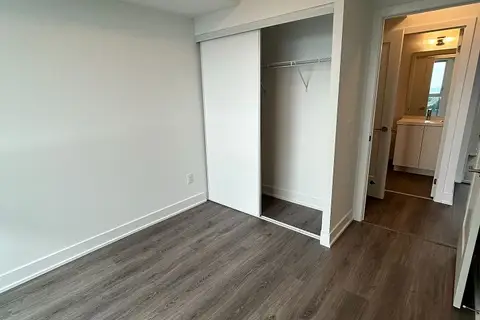 2545 Simcoe St. Street N 1824