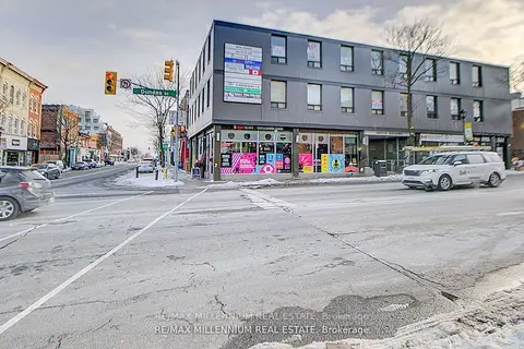 101 Dundas Street W 305