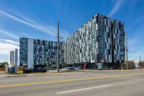 1900 Simcoe Street N 241