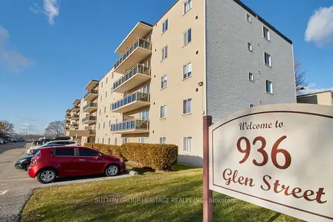 936 Glen Street 301