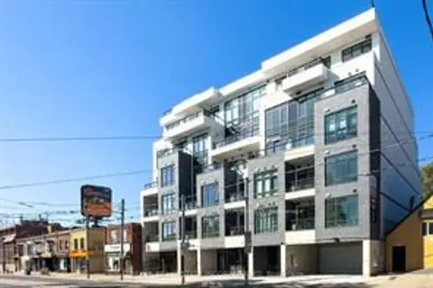 800 Broadview Avenue 303