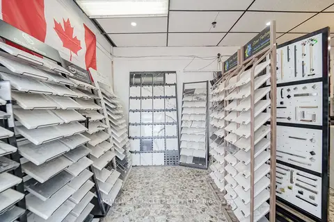 1940 Ellesmere Road 5