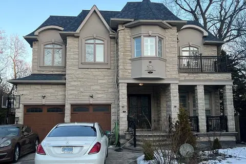 35 Drake Crescent