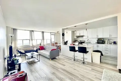 270 Palmdale Drive 1807