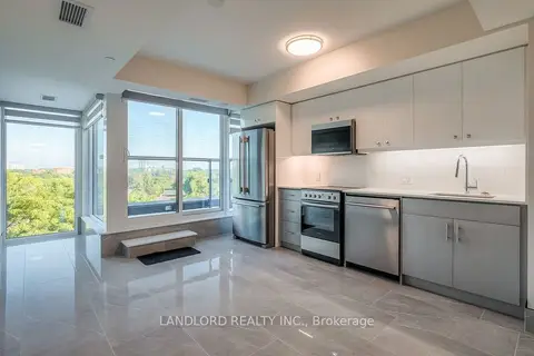2 Manderley Drive 704