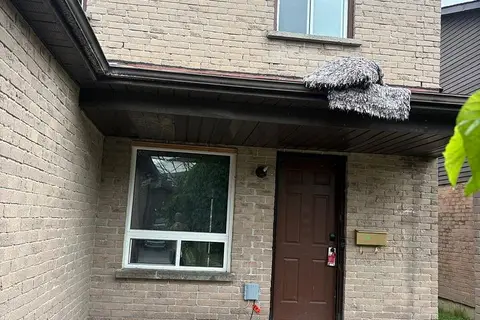 75 Chalmers Crescent