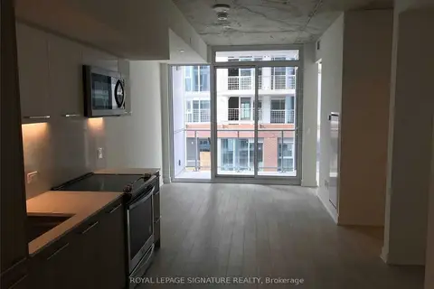 15 Baseball Place 725