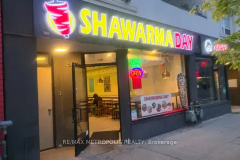 1608 Queen Street E