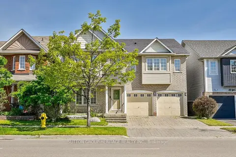 10 Greenhalf Drive
