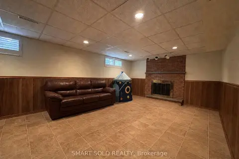 98 Sonmore Drive