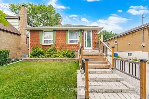 36 Pinegrove Avenue