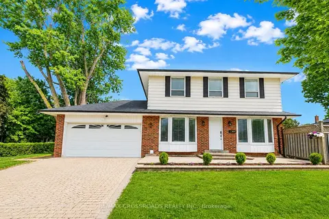 49 King Louis Crescent