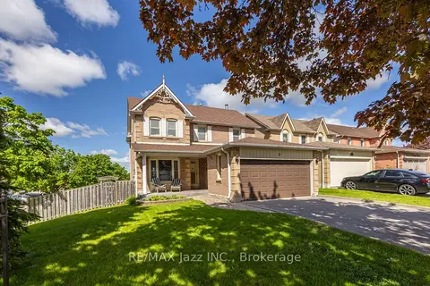 2 Coomer Crescent
