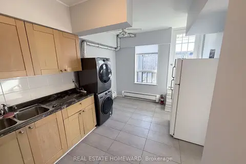 611 Danforth Avenue Apt 2