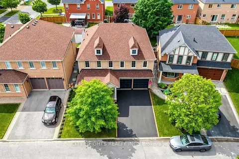 58 Bradbury Crescent LOWER