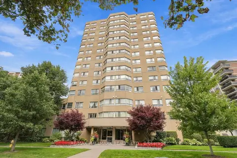 4 Park Vista 303