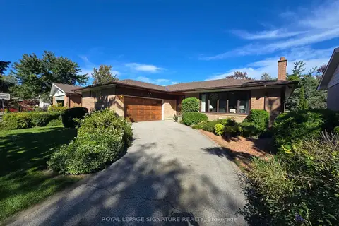 11 Regency Square