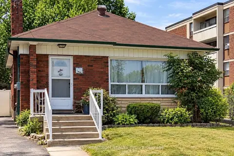 68 Elfreda Boulevard