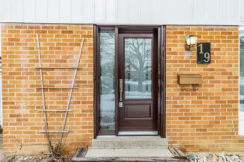 19 Starlake Drive Upper