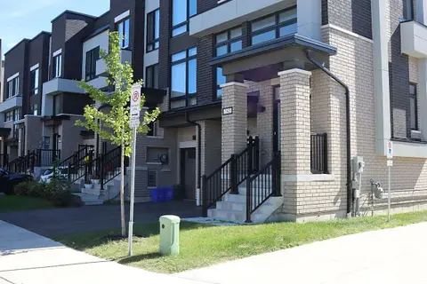 743 Stanstead Path