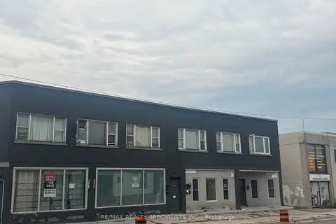 451 Simcoe Street