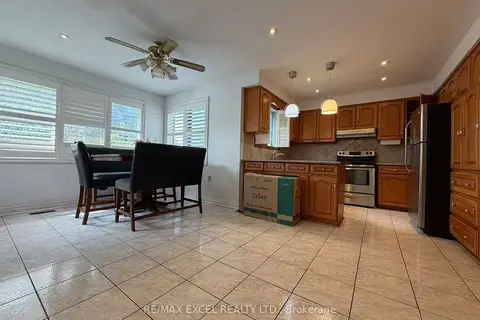 56 Leafield Drive Upper