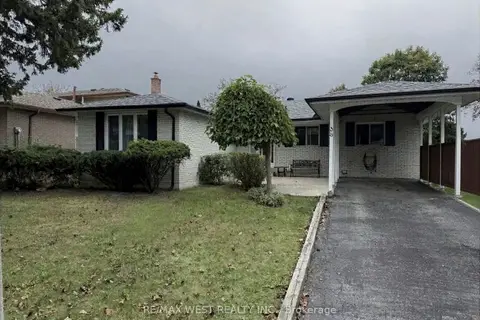 38 Albacore Crescent