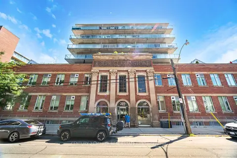 201 Carlaw Avenue 123