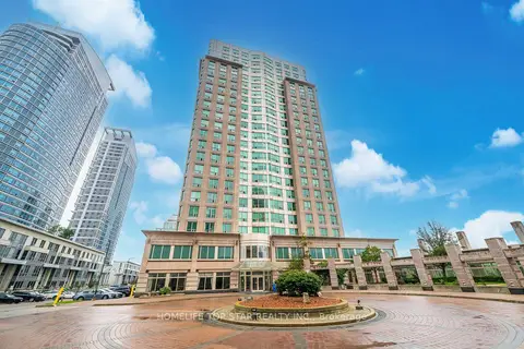 8 Lee Centre Drive 1011