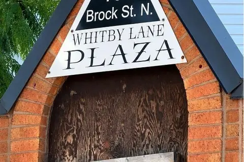 153 Brock Street N 7