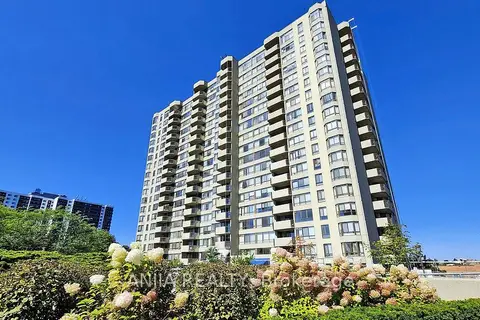 -275 Bamburgh Circle 1107