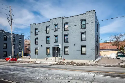 1492 DUNDAS Street E 3