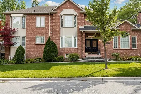 831 Regal Crescent Lower
