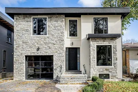 19 DONALDA Crescent