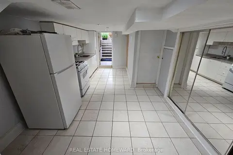 19 Keystone Avenue Lower level