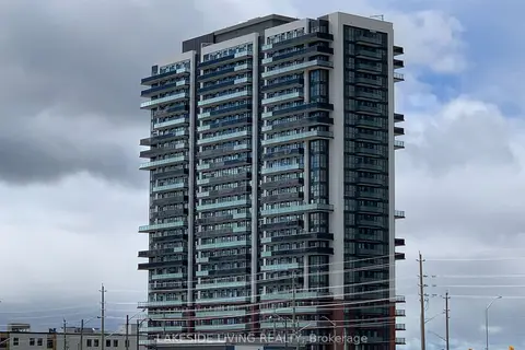 2550 Simcoe Street N 2201