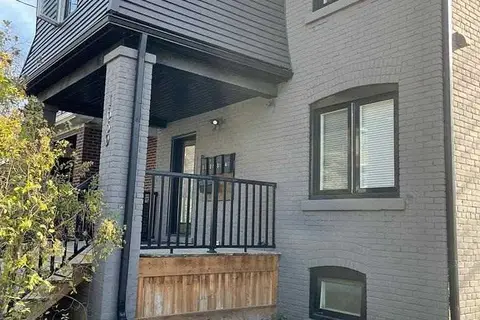 1659 Gerrard Street E 1