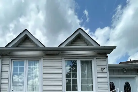 44 Glencoyne Cres Crescent Entire One Bedroom bsmt
