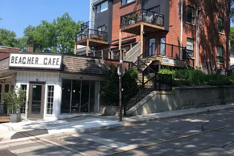 2174 Queen Street E 1
