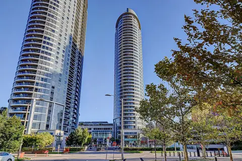 125 Village Green Square 3311