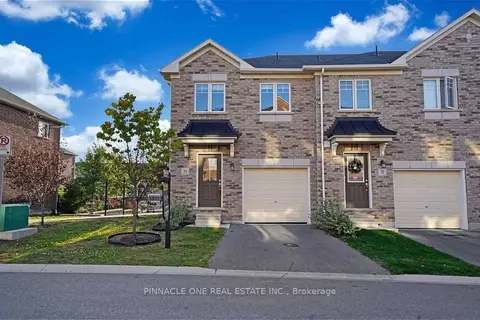 34 Markham Trail