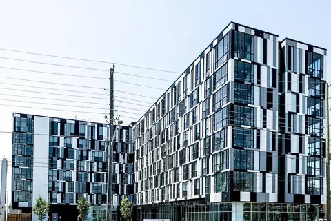 1900 Simcoe Street N 509