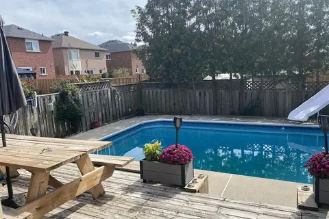 17 Hartrick Place