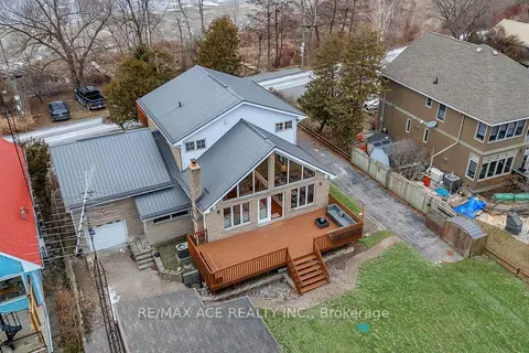 52 West Beach Road
