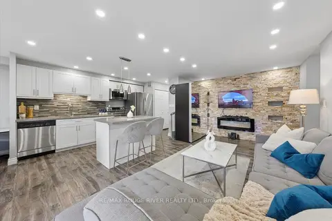 90 Ling Road 907