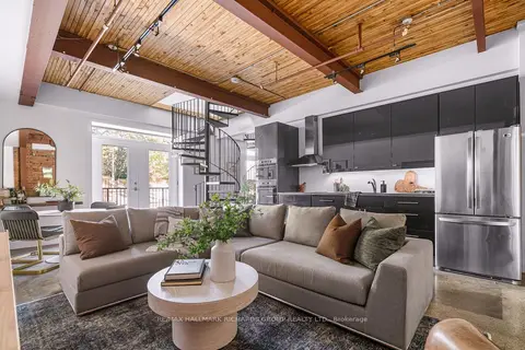 326 Carlaw Avenue 118