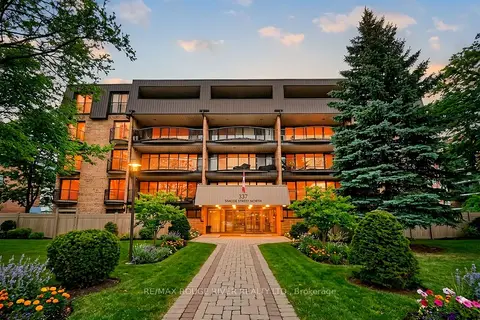 337 Simcoe Street 401