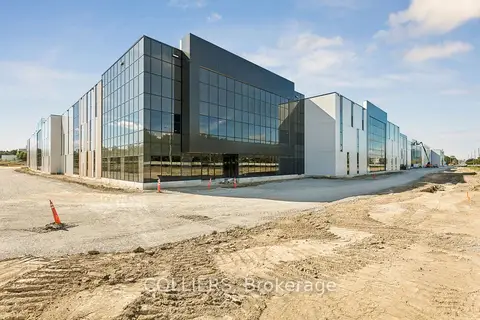NA Steeles Avenue E A